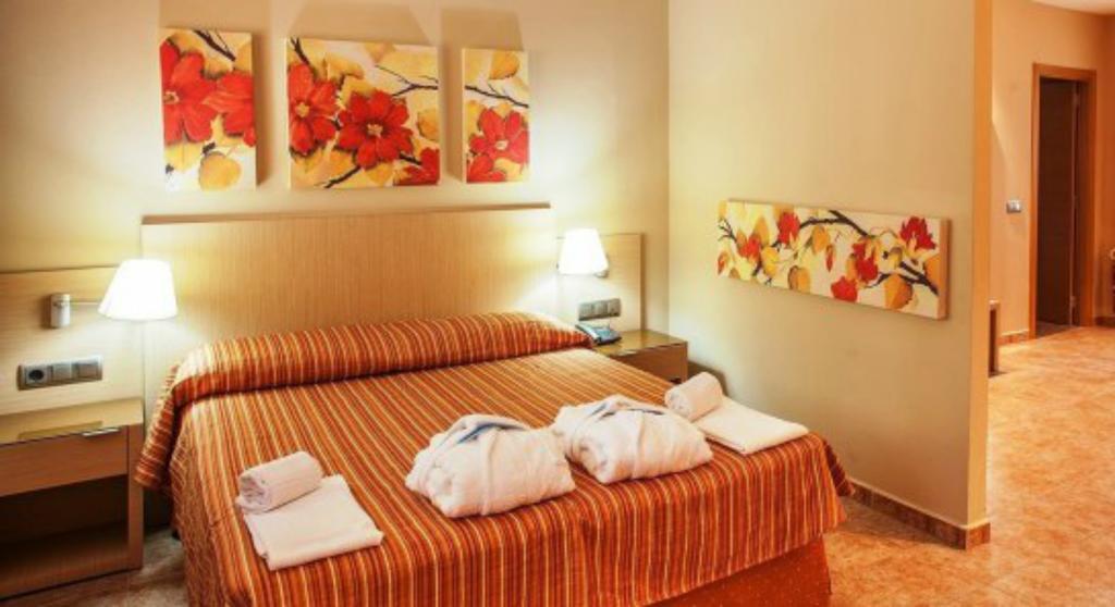 Confluent Health Resort Cofrentes Quarto foto